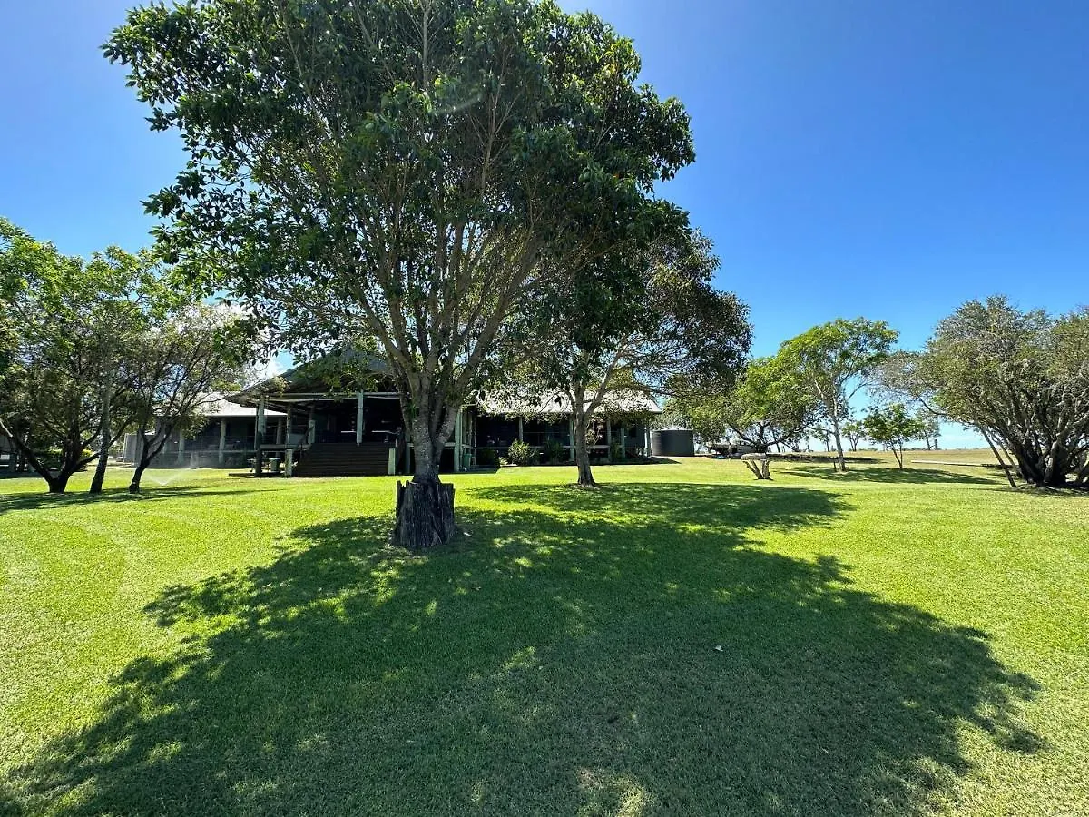 Hedlow Retreat Barmoya