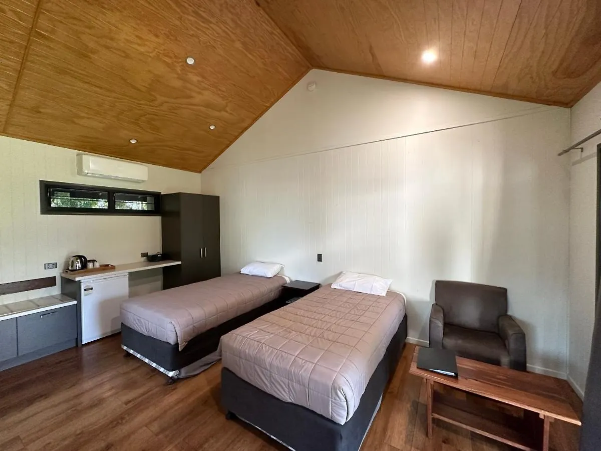Hedlow Retreat Barmoya Hotel