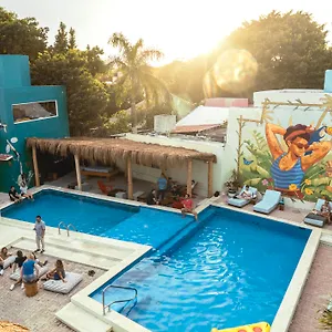 Nilu Downtown By Selina Hotel Cancun